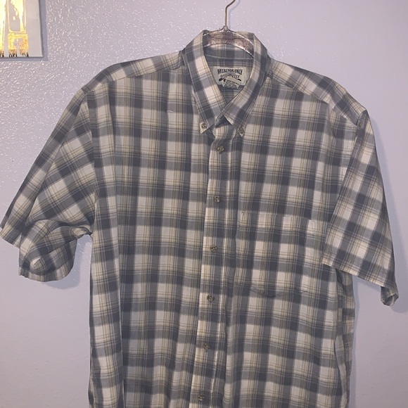 Weekends Only Outdoor Beige Gray Plaid Short Sleeve Button Down Shirt - Picture 2 of 6